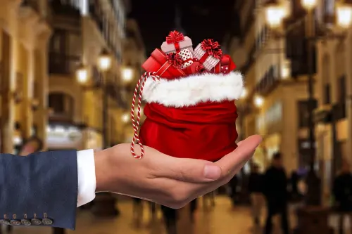 Cosa regalare al marito per Natale: 3 idee basic e low cost