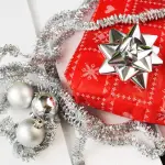 Idee regalo a meno di 20 euro per Natale per lui e per lei