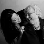 Cosa regalare alla nonna per 80 anni? 5 idee low cost