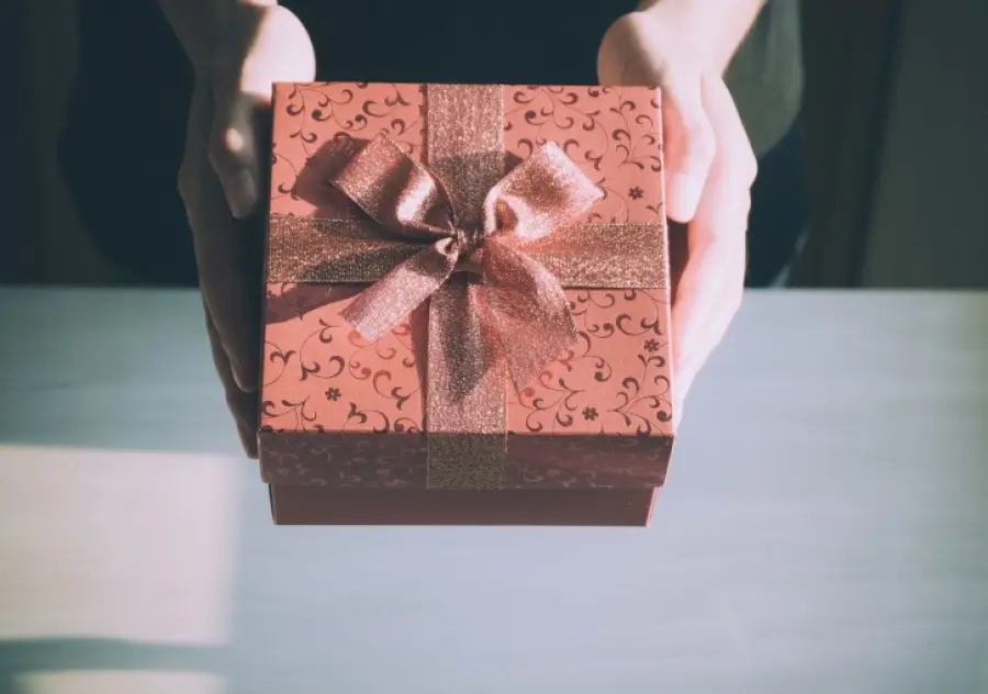 Regalo anniversario matrimonio suoceri: 3 idee per fare bella figura